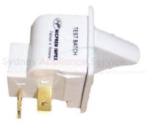 BEKO INTERIOR LIGHT SWITCH - 4212400285